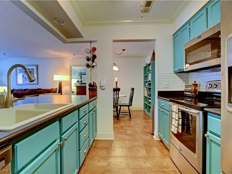 19510 Lorain Road, Unit 206, Fairview Park, OH 44126 Photo 4