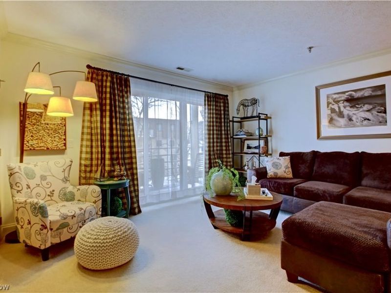 19510 Lorain Road, Unit 206, Fairview Park, OH 44126 Photo 8