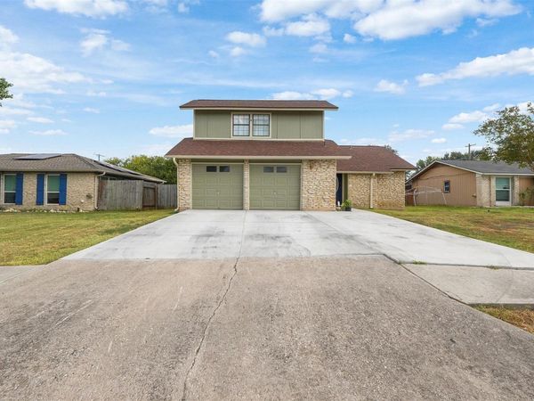 505 E Logan ST , Round Rock, TX 78664