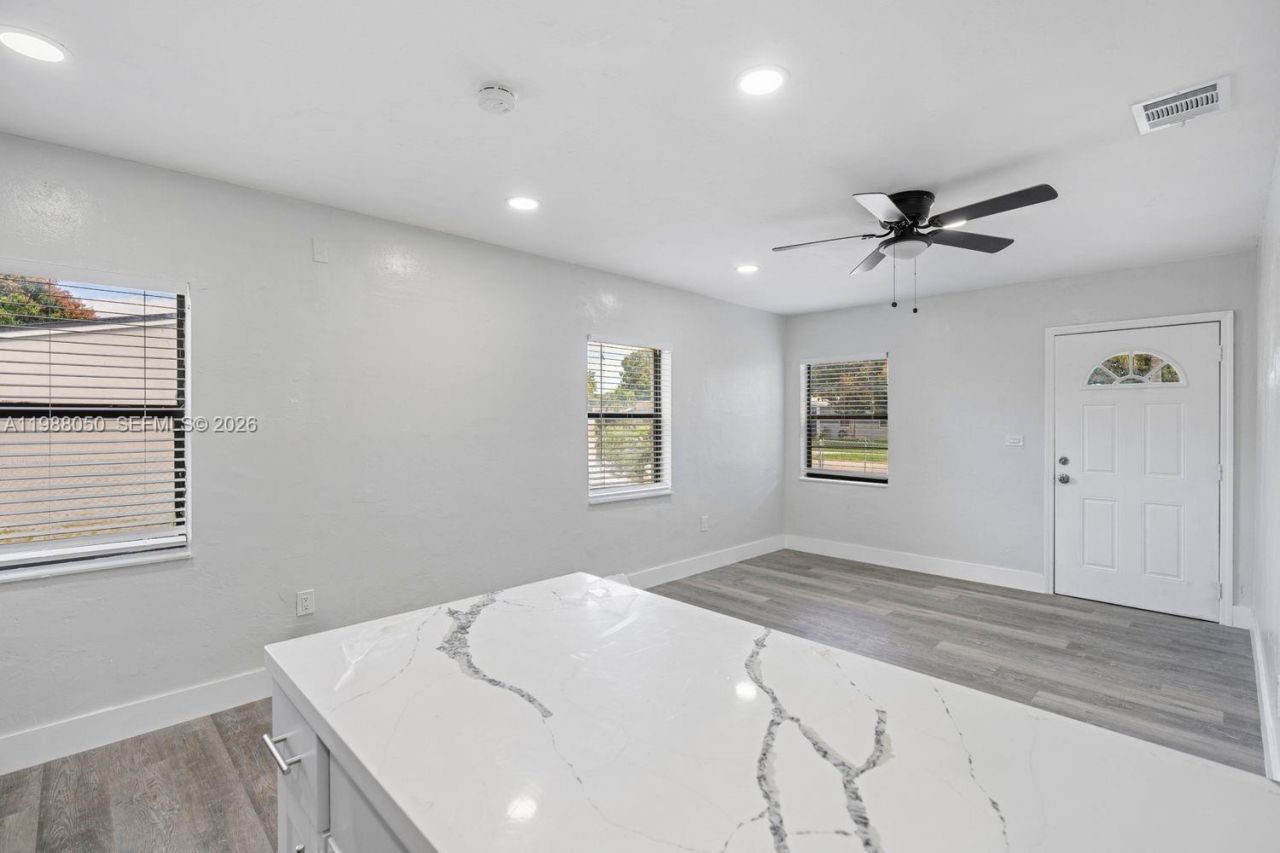 15900 NW 18th Ave , Miami Gardens, FL 33054 Photo