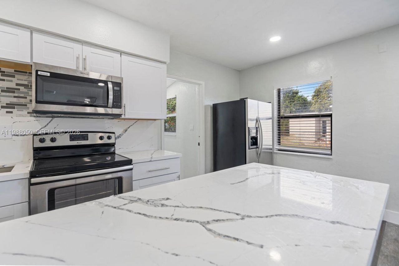 15900 NW 18th Ave , Miami Gardens, FL 33054 Photo