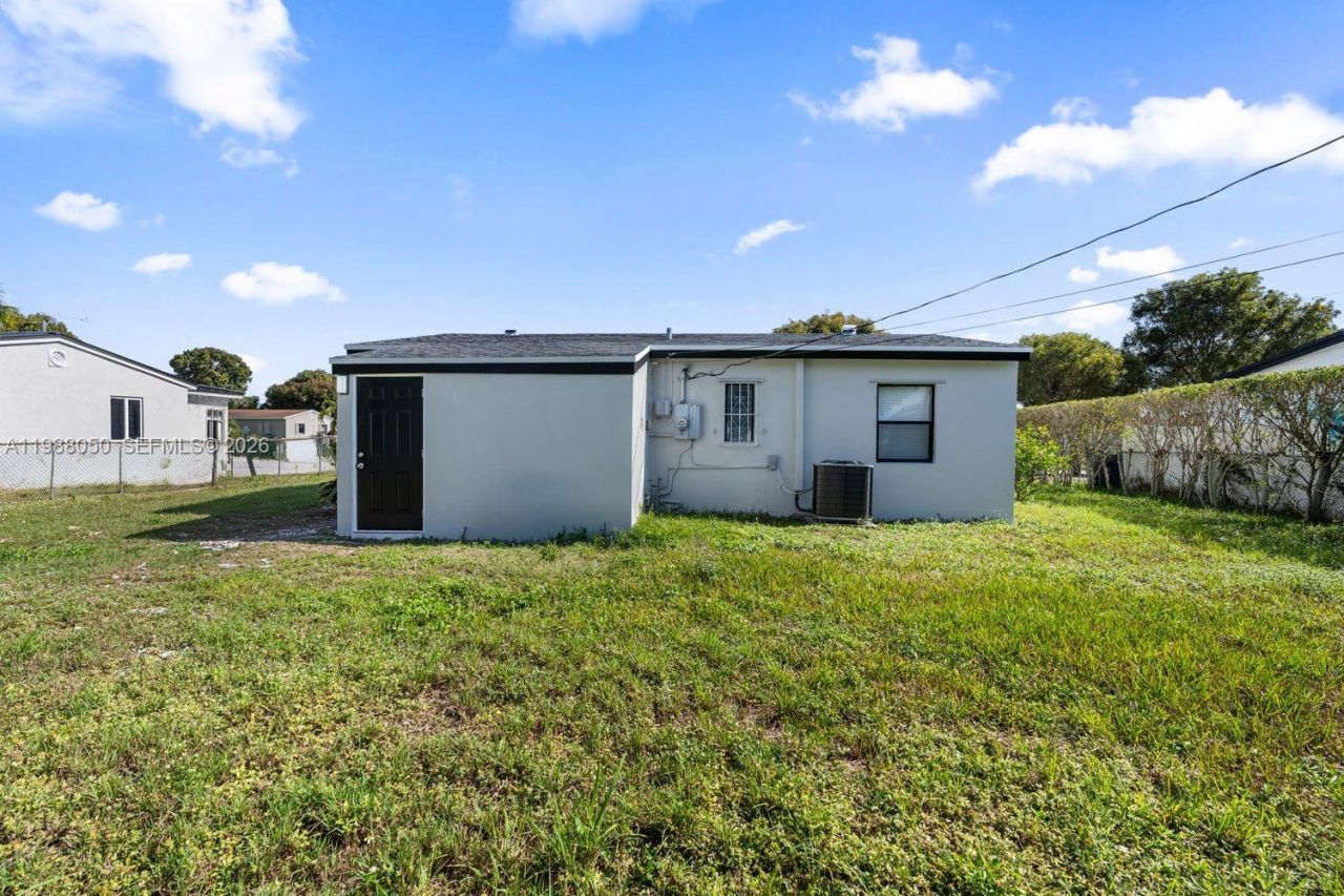 15900 NW 18th Ave , Miami Gardens, FL 33054 Photo