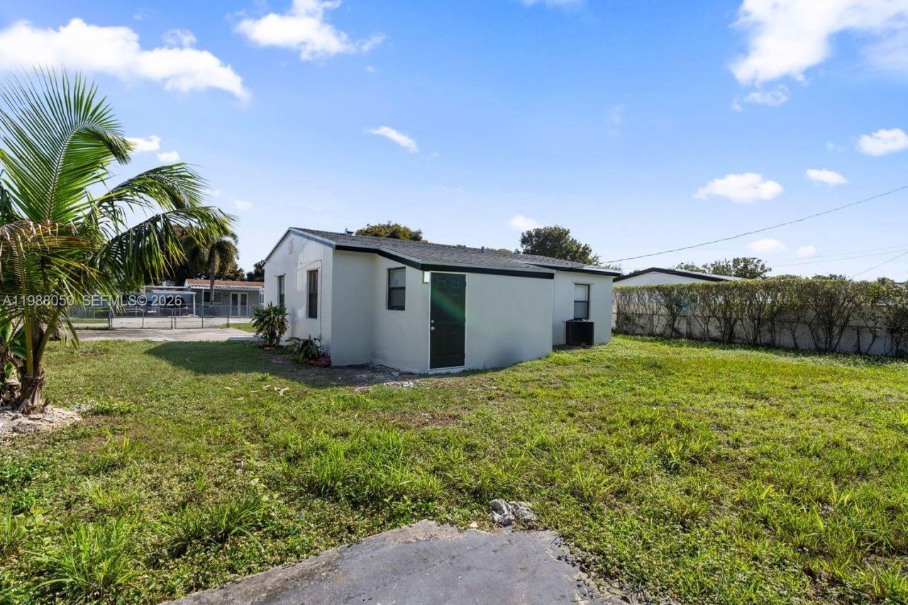 15900 NW 18th Ave , Miami Gardens, FL 33054 Photo