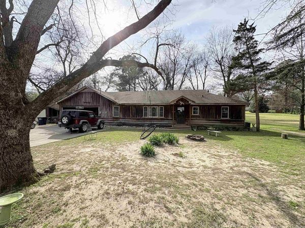 616 N 2nd Avenue, Piggott, AR 72454