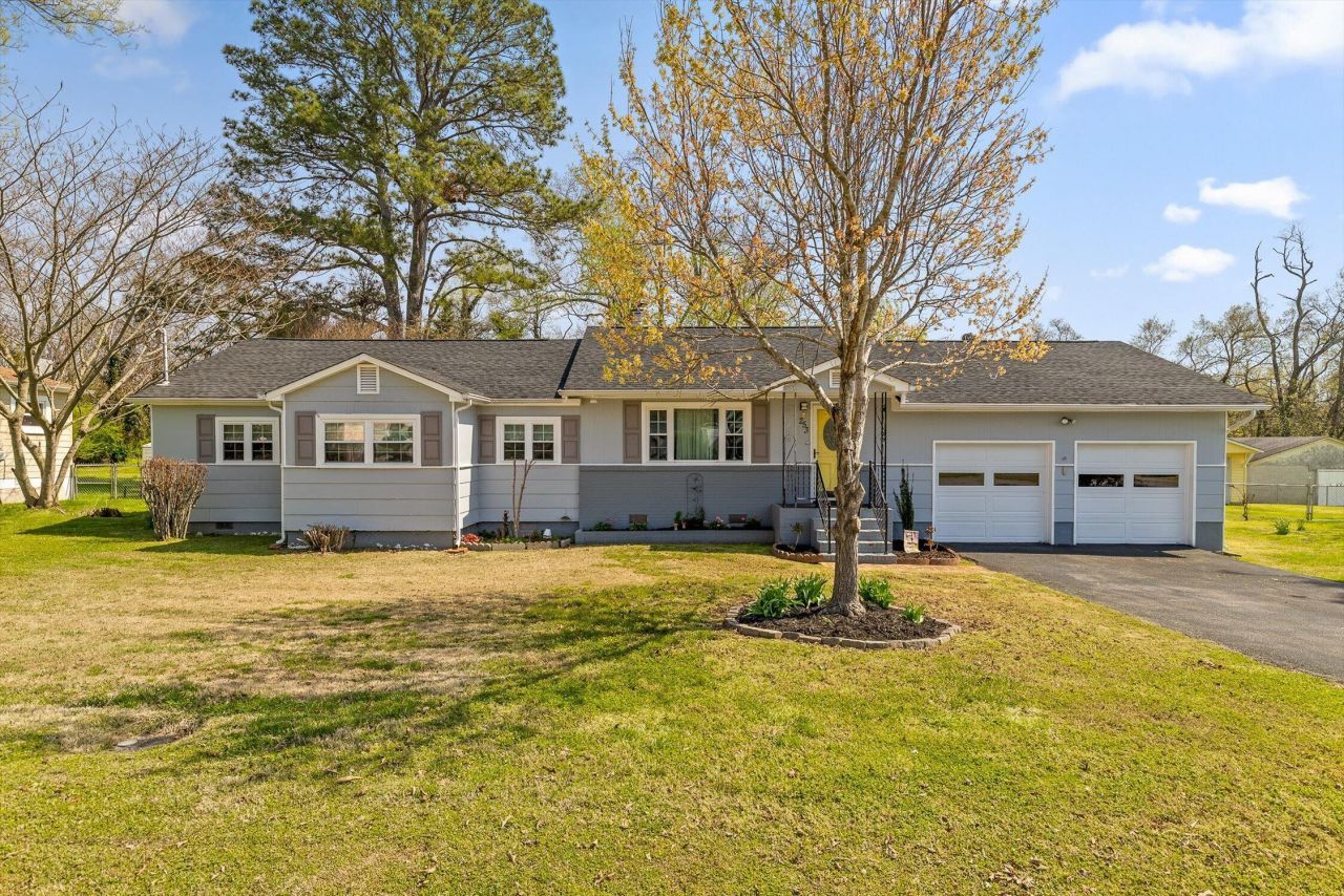 253 Castleberry Street, Rossville, GA 30741 Main Photo