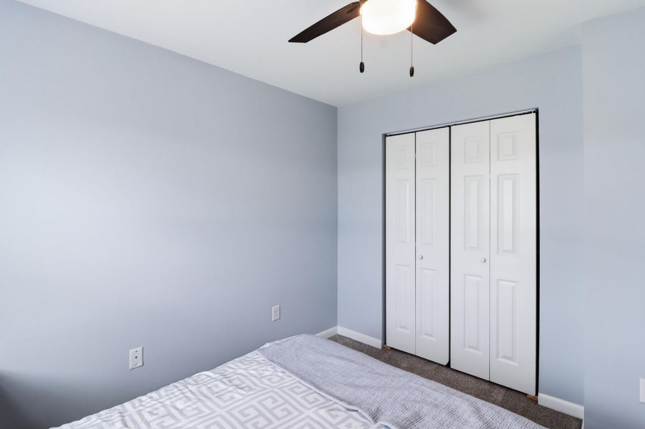 415 Parkdale Drive Photo 15