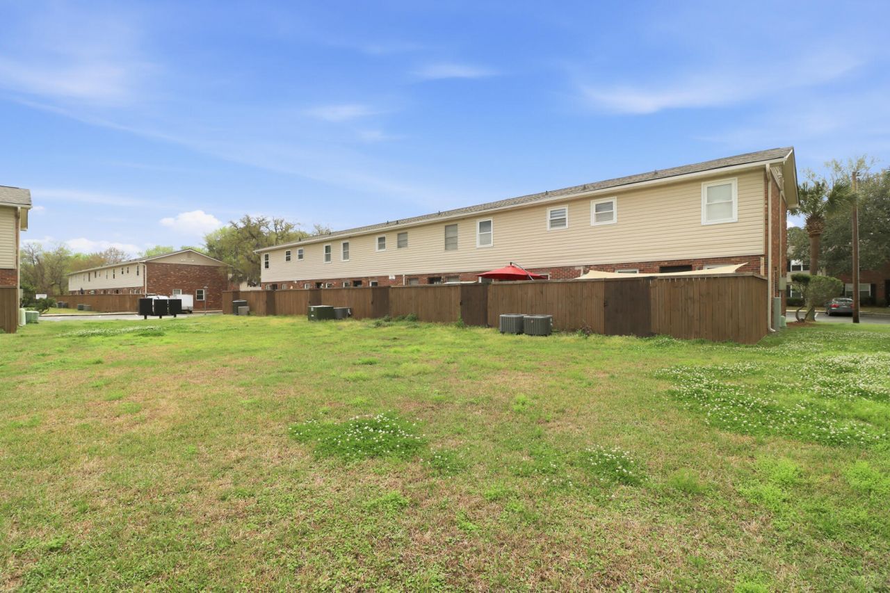 415 Parkdale Drive Photo 24