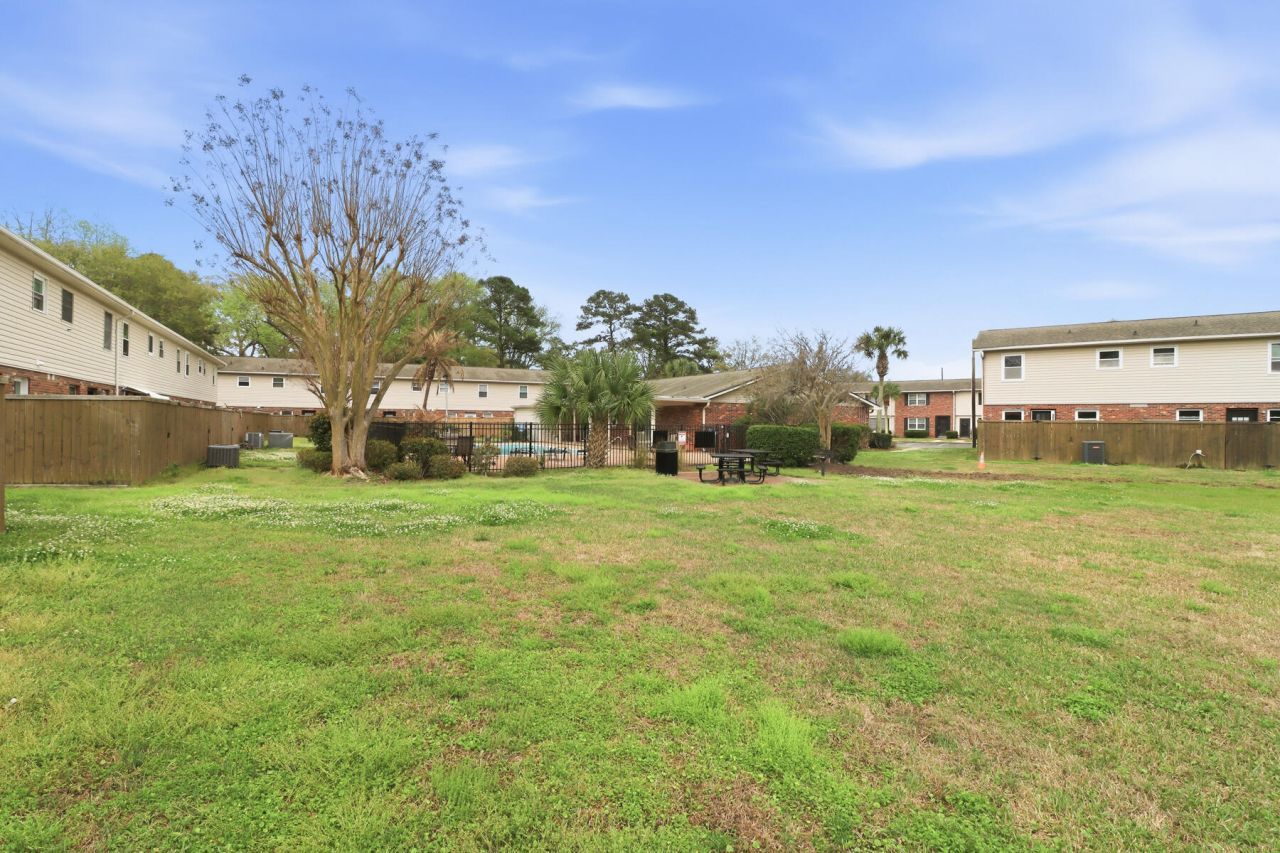 415 Parkdale Drive Photo 25