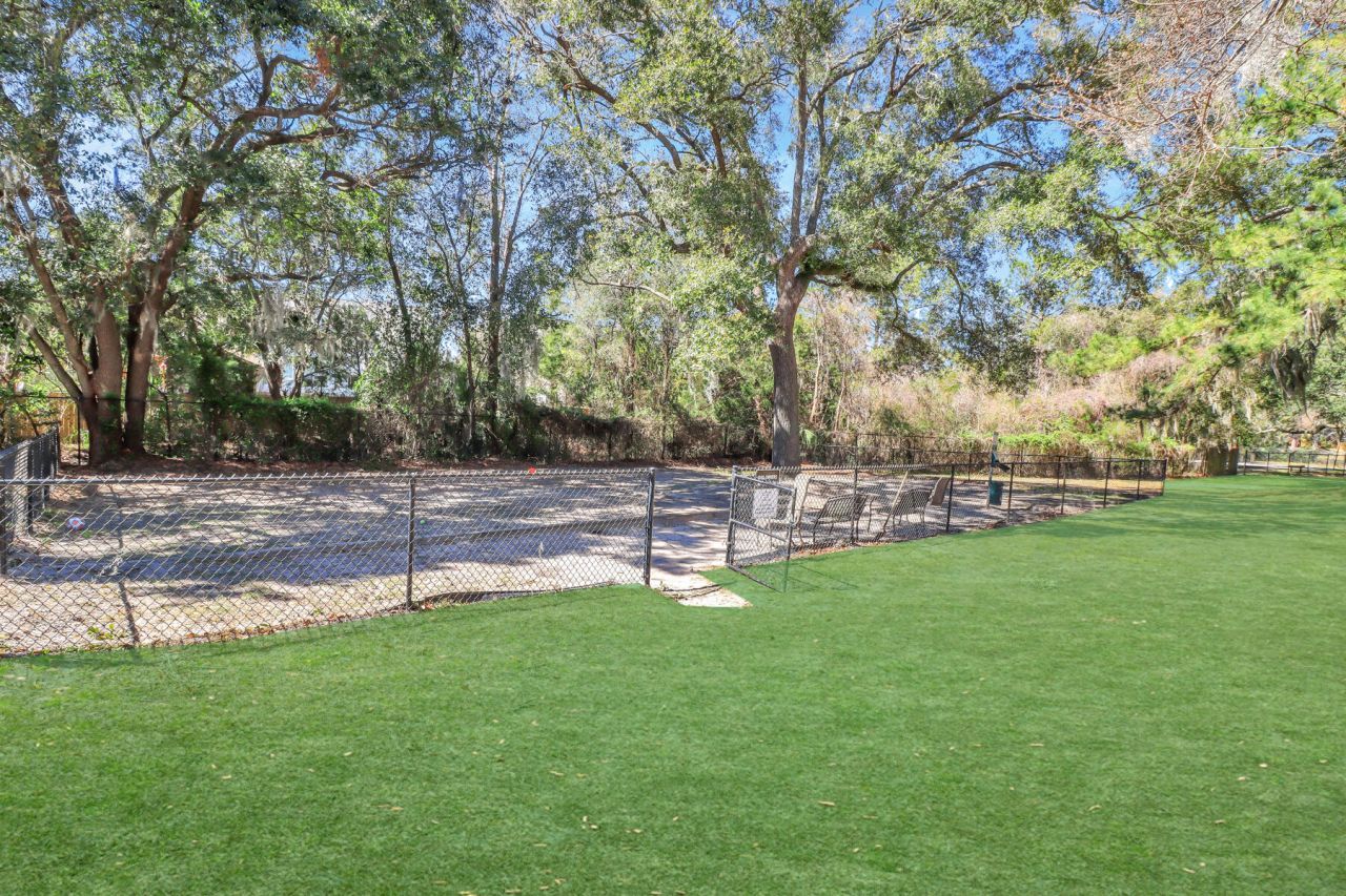 415 Parkdale Drive Photo 26