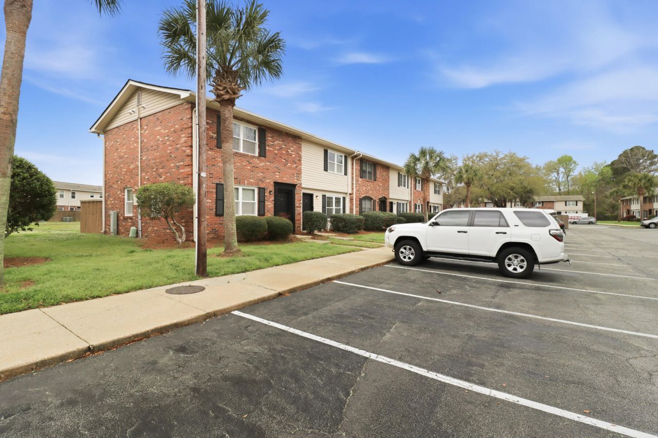 415 Parkdale Drive Photo 28