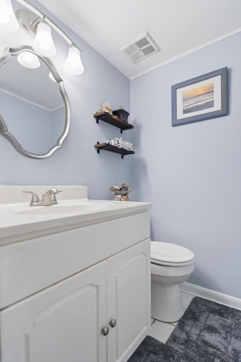 415 Parkdale Drive Photo 9