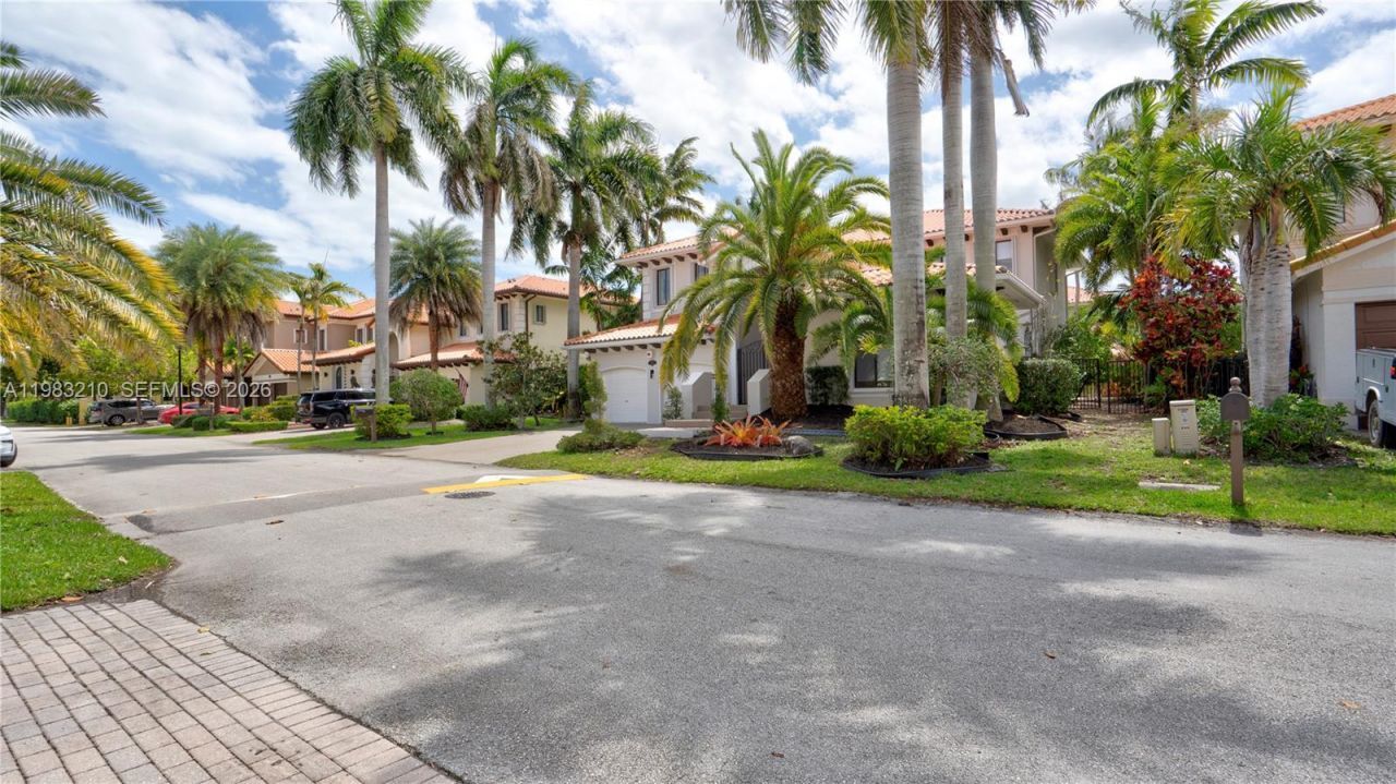 7956 SW 195th St, Cutler Bay, FL 33157 Photo