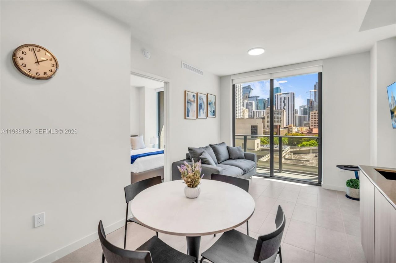 121 NE 5th St , Unit 902, Miami, FL 33132 Photo