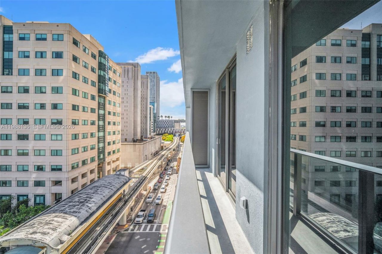 121 NE 5th St , Unit 902, Miami, FL 33132 Photo