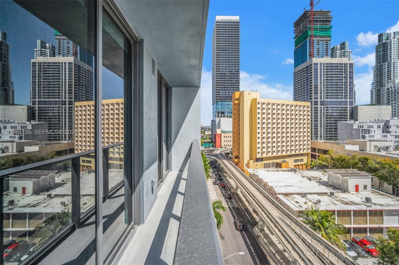 121 NE 5th St , Unit 902, Miami, FL 33132 Photo