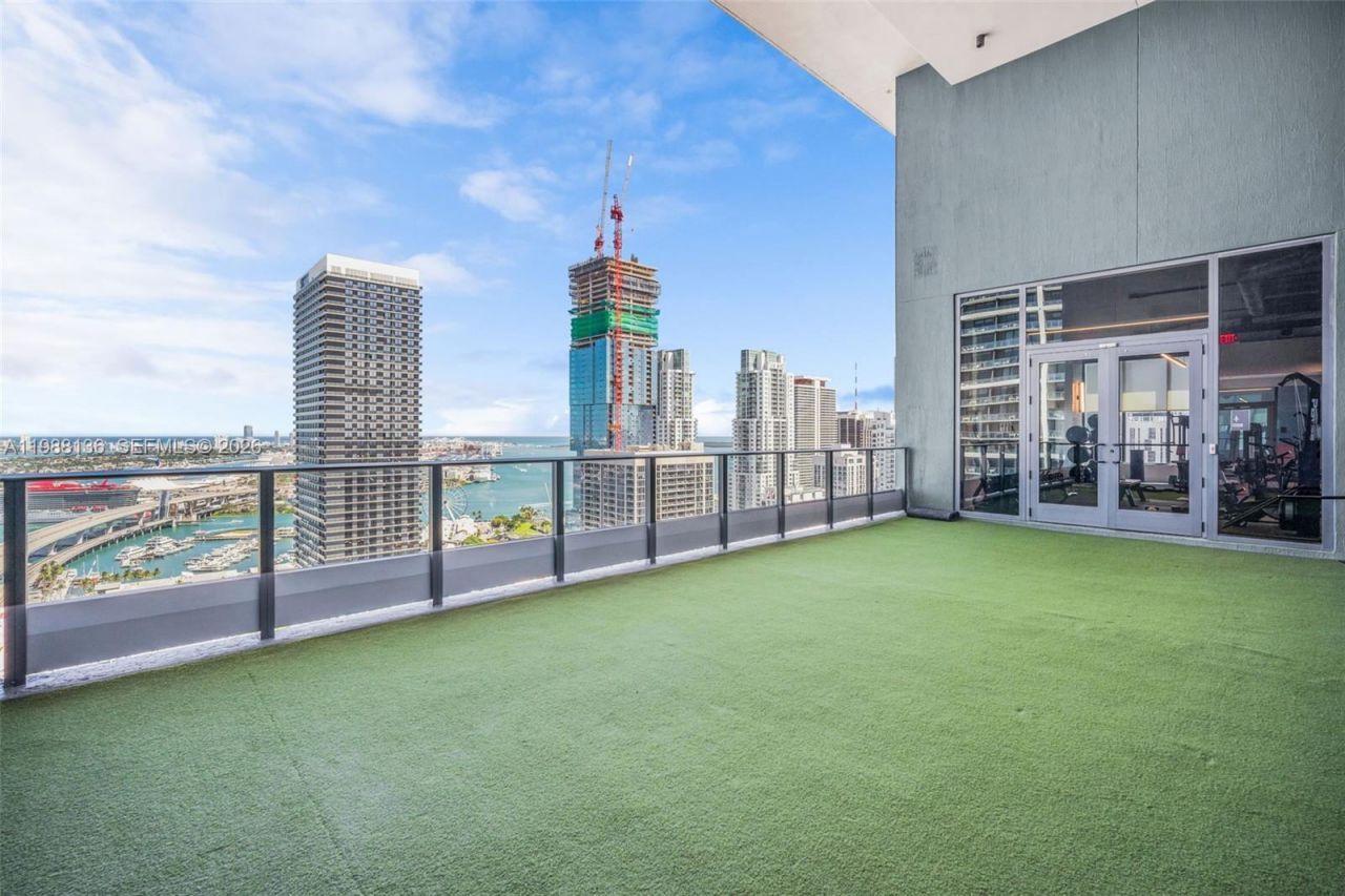 121 NE 5th St , Unit 902, Miami, FL 33132 Photo