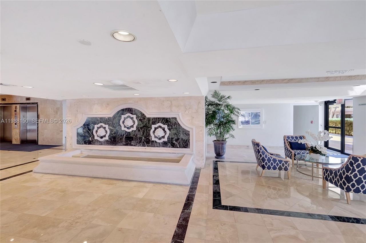 2625 Collins Ave, Unit 418, Miami Beach, FL 33140 Photo