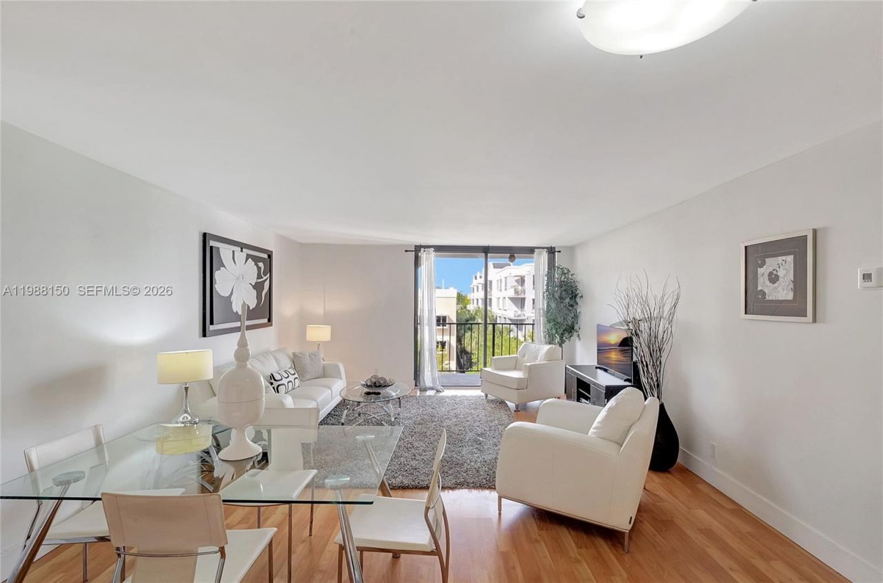 2625 Collins Ave, Unit 418, Miami Beach, FL 33140 Photo