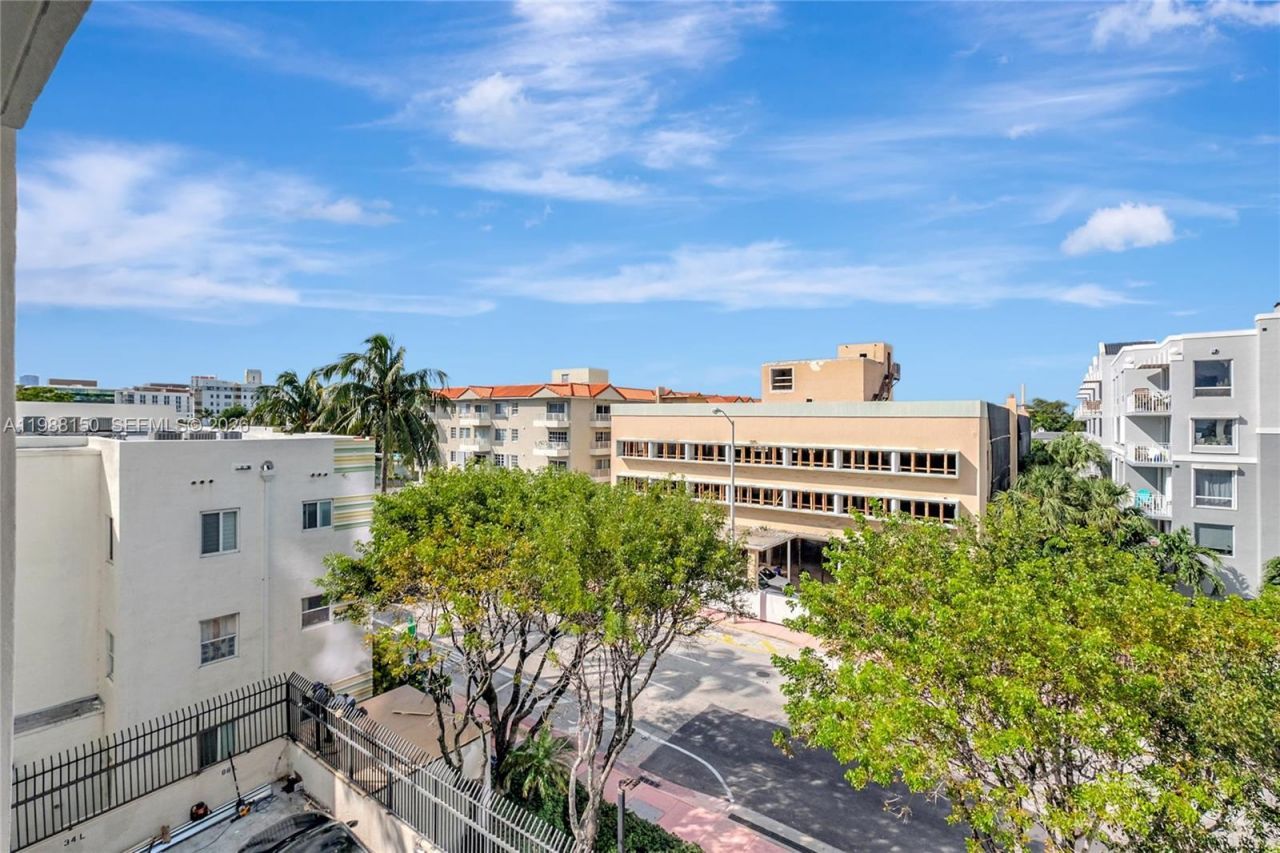 2625 Collins Ave, Unit 418, Miami Beach, FL 33140 Photo