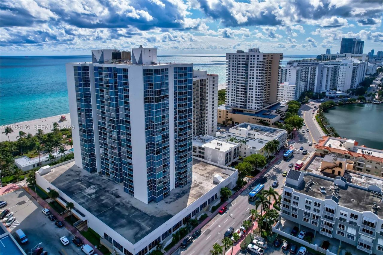2625 Collins Ave, Unit 418, Miami Beach, FL 33140 Photo