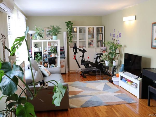 69-11 138th Street , Unit 3B, Flushing, NY 11367