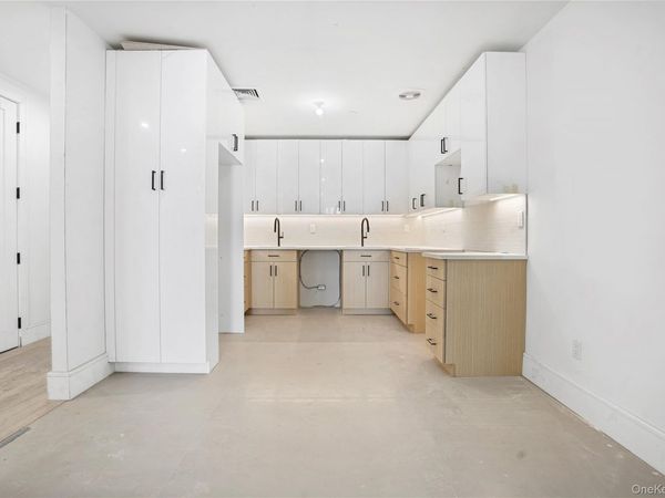 376 Vernon Avenue , Unit 3A, Brooklyn, NY 11206