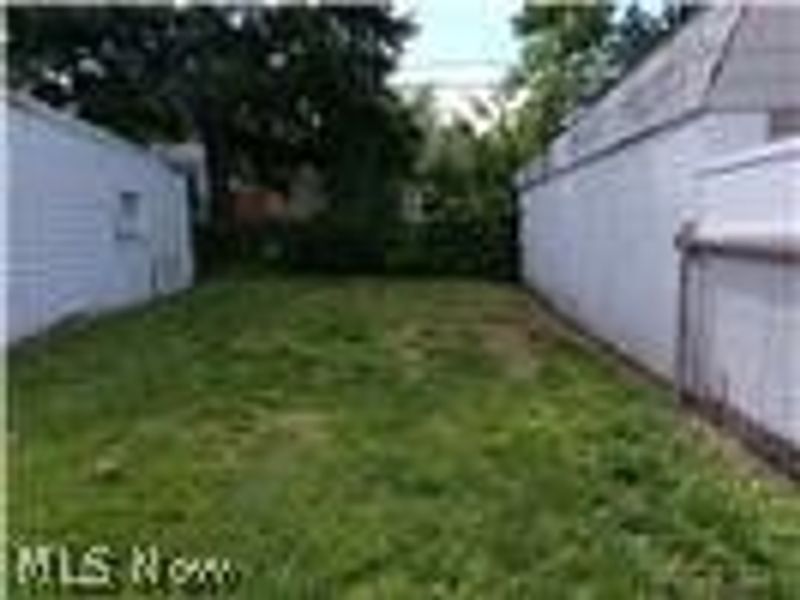 12405 Emery Avenue, Cleveland, OH 44135 Photo 19