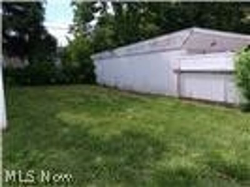 12405 Emery Avenue, Cleveland, OH 44135 Photo 20