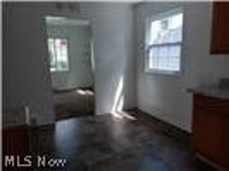 12405 Emery Avenue, Cleveland, OH 44135 Photo 9