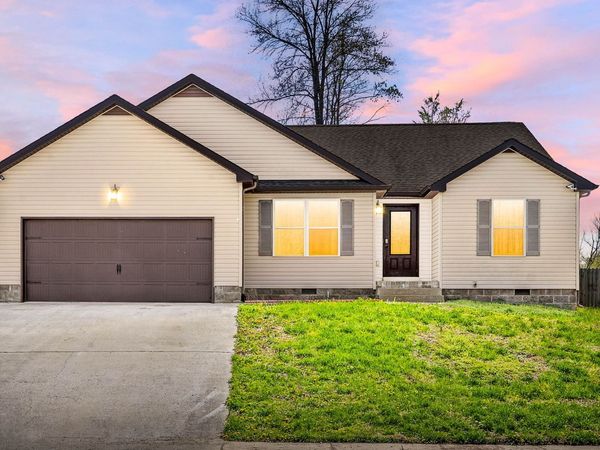 543 Magnolia Dr, Clarksville, TN 37042