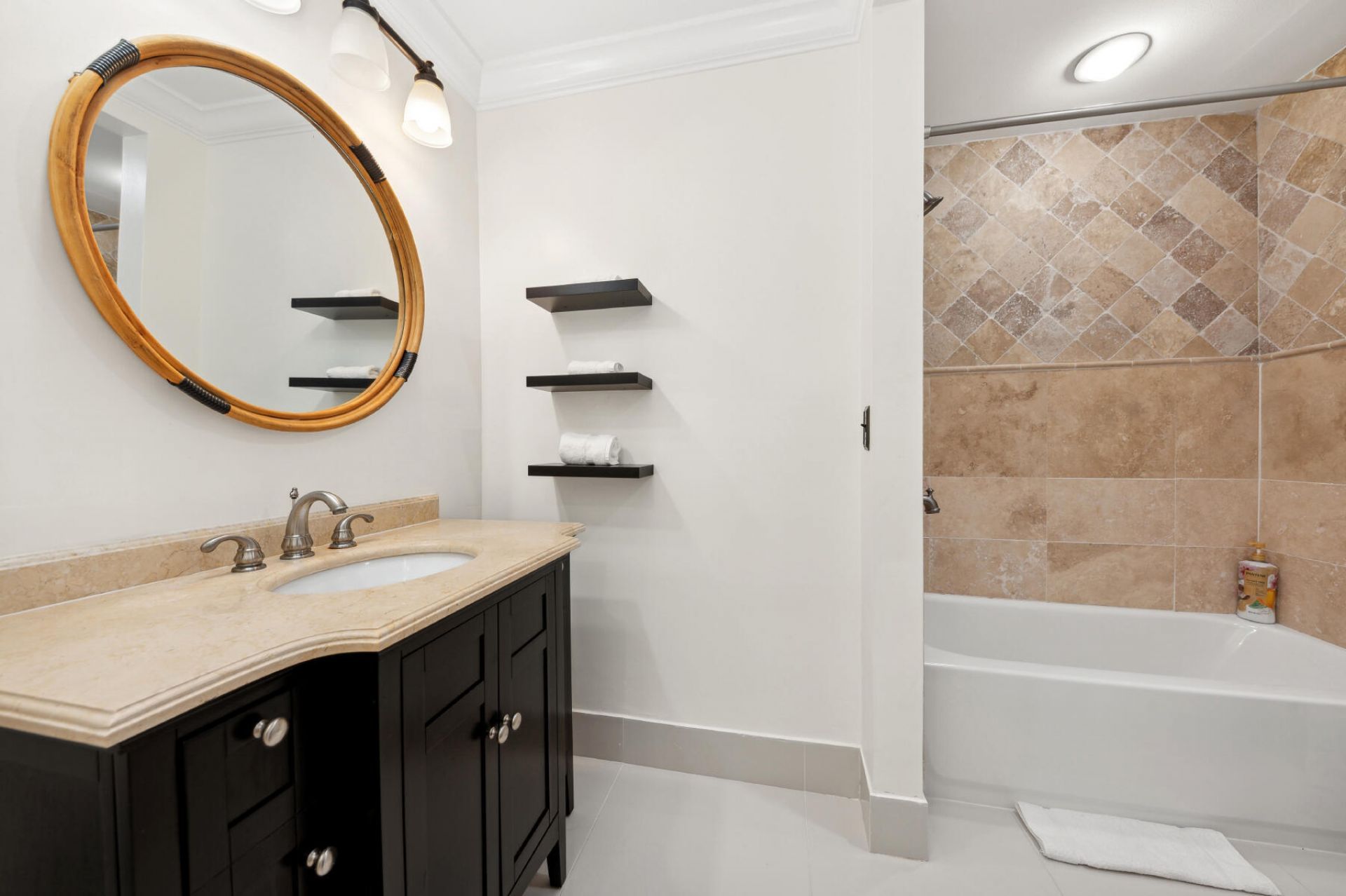 556 SW 24th Avenue, Boynton Beach, FL 33435 Photo