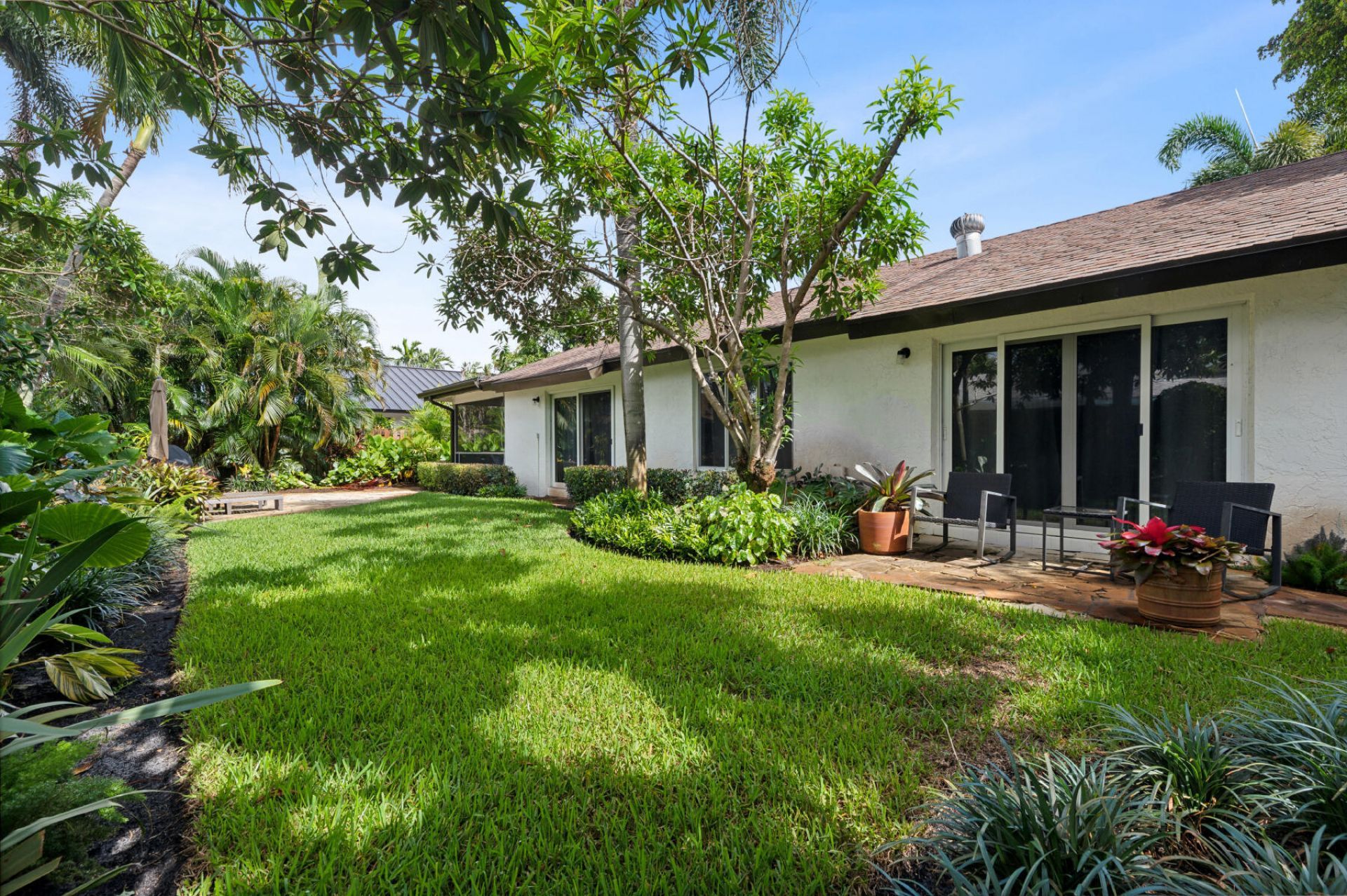 556 SW 24th Avenue, Boynton Beach, FL 33435 Photo