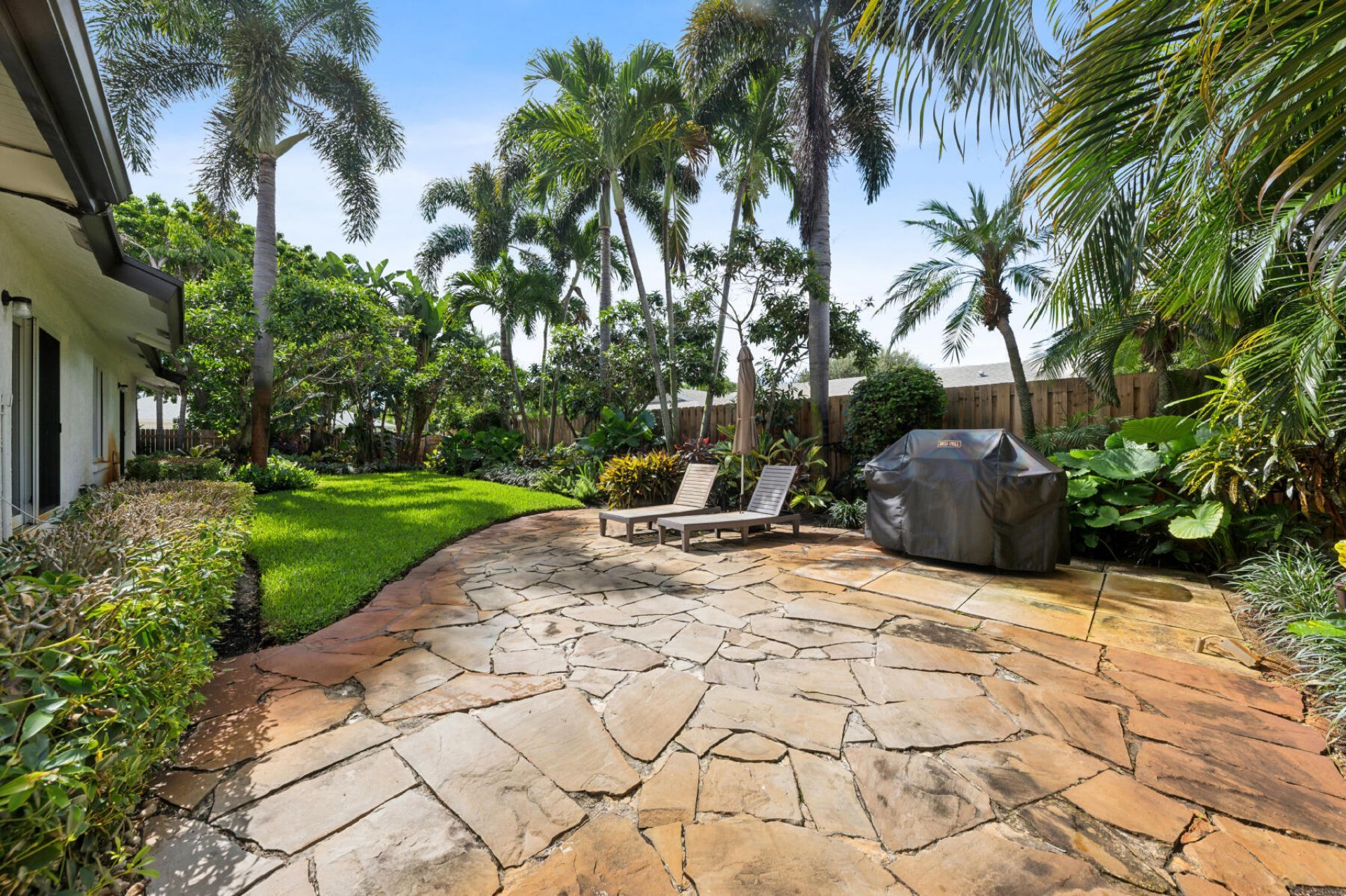 556 SW 24th Avenue, Boynton Beach, FL 33435 Photo