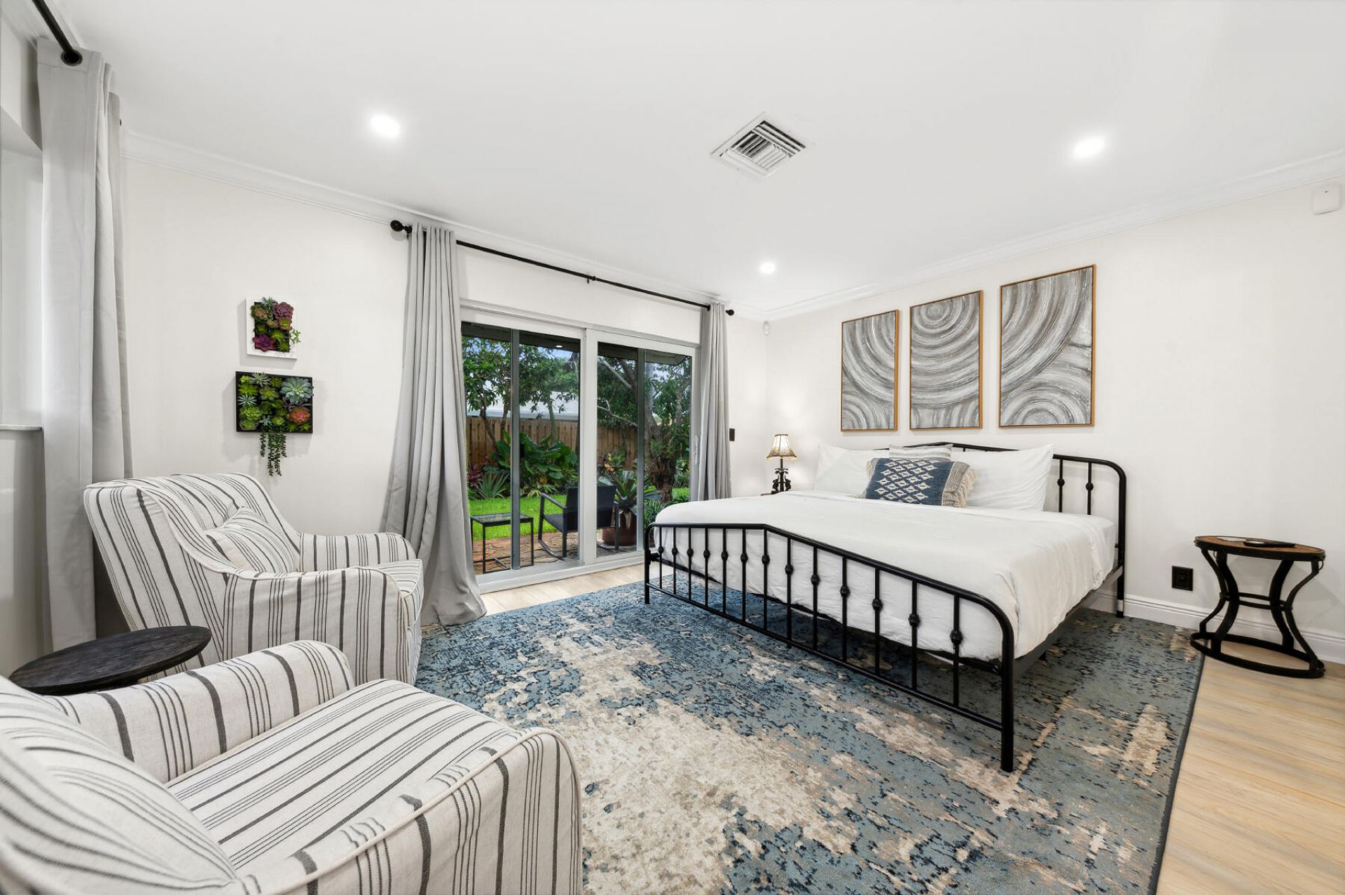 556 SW 24th Avenue, Boynton Beach, FL 33435 Photo