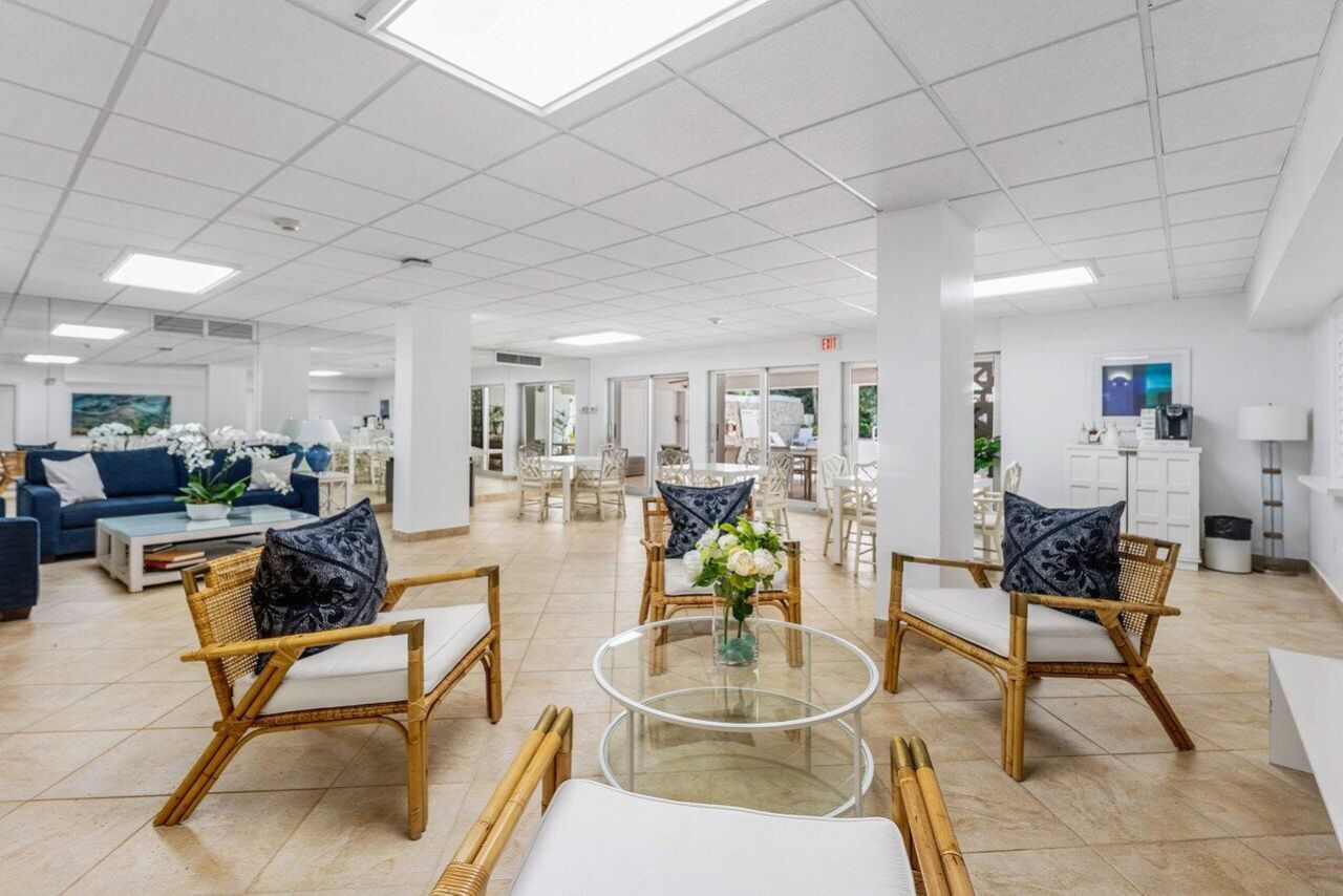 2780 S Ocean Boulevard, Unit 805, Palm Beach, FL 33480 Photo