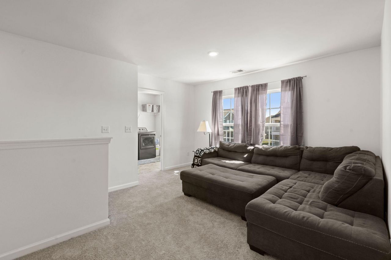 142 Hyrne Drive Photo 18