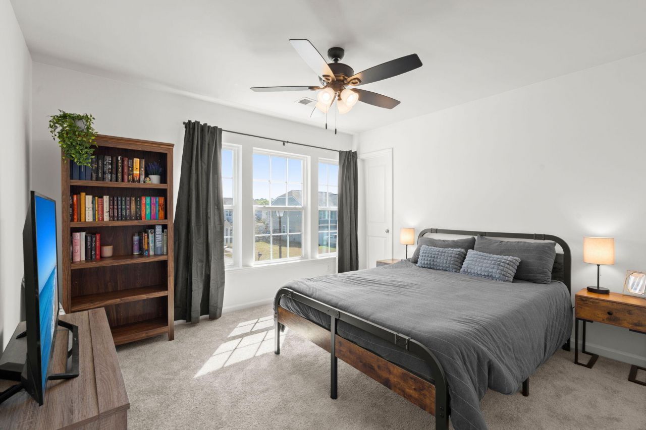 142 Hyrne Drive Photo 24