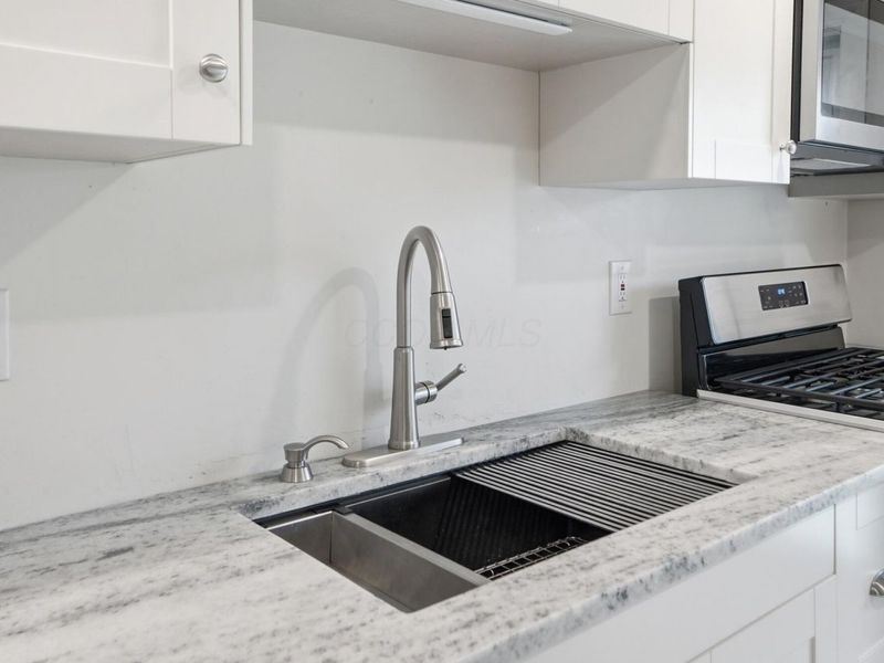 1825 Pannell Avenue, Columbus, OH 43207 Photo 13