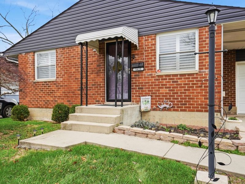 1825 Pannell Avenue, Columbus, OH 43207 Photo 3