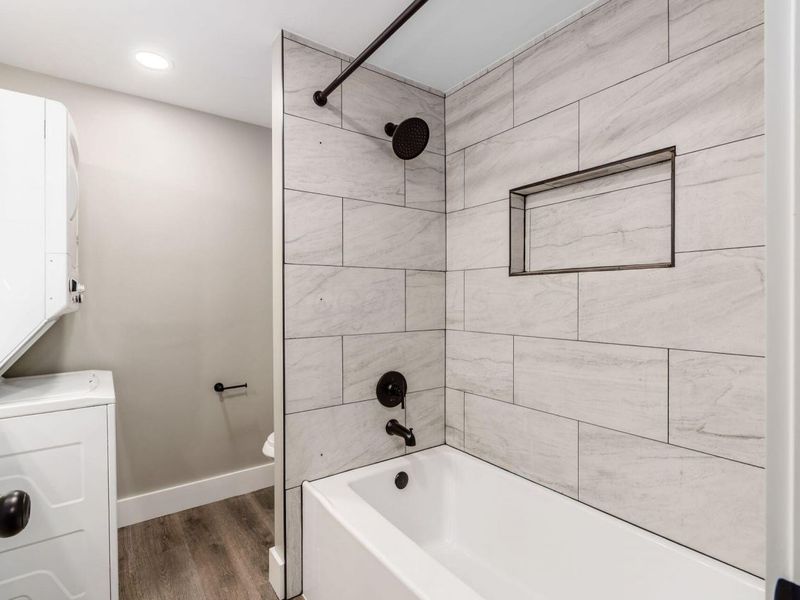 2341 Woodbrook Circle N, Unit 98, Columbus, OH 43223 Photo 13