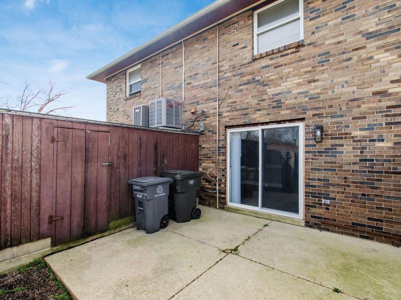 2341 Woodbrook Circle N, Unit 98, Columbus, OH 43223 Photo 18