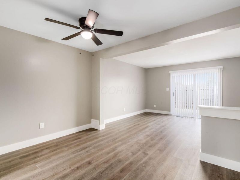 2341 Woodbrook Circle N, Unit 98, Columbus, OH 43223 Photo 3