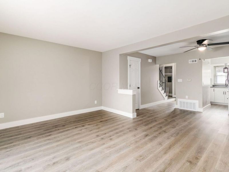 2341 Woodbrook Circle N, Unit 98, Columbus, OH 43223 Photo 5