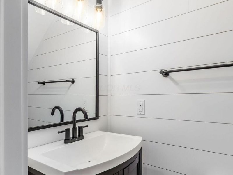 2341 Woodbrook Circle N, Unit 98, Columbus, OH 43223 Photo 6