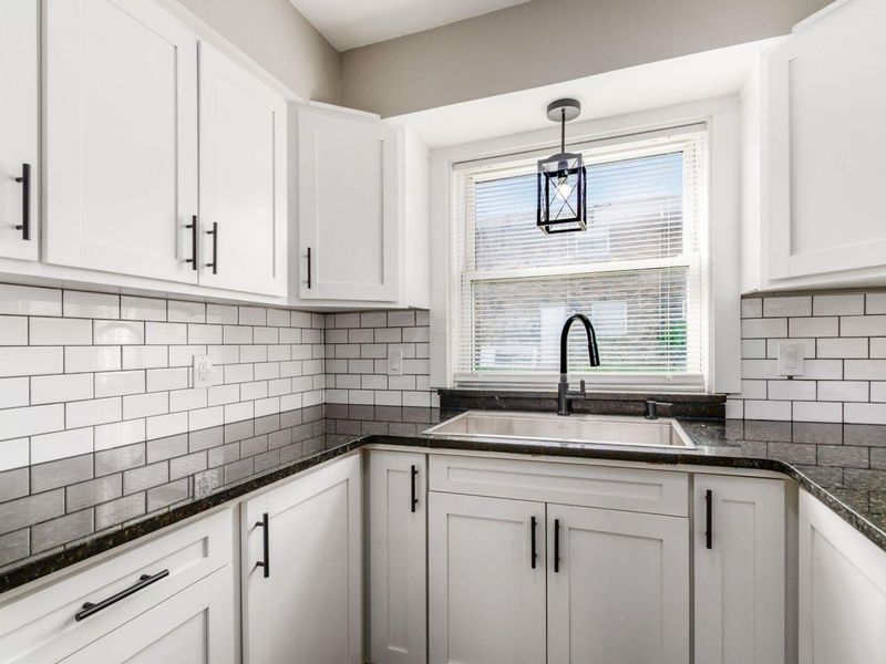 2341 Woodbrook Circle N, Unit 98, Columbus, OH 43223 Photo 7