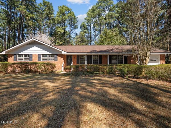 188 Thorne Road , Pinehurst, NC 28374