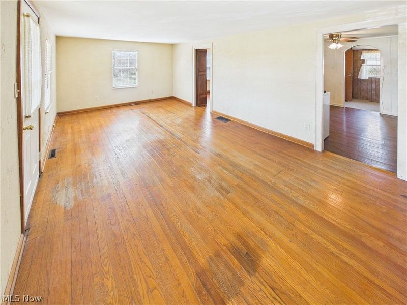 834 Lake Washington Road, Washington, WV 26181 Photo 10