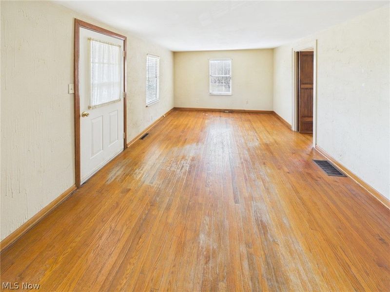 834 Lake Washington Road, Washington, WV 26181 Photo 9