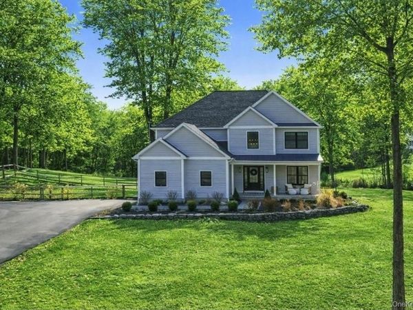 29 Orchard View Drive, Marlboro, NY 12542