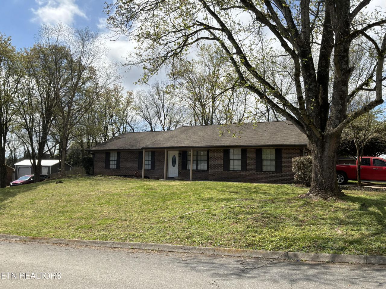 819 Sailview Rd, Knoxville, TN 37934 Main Photo